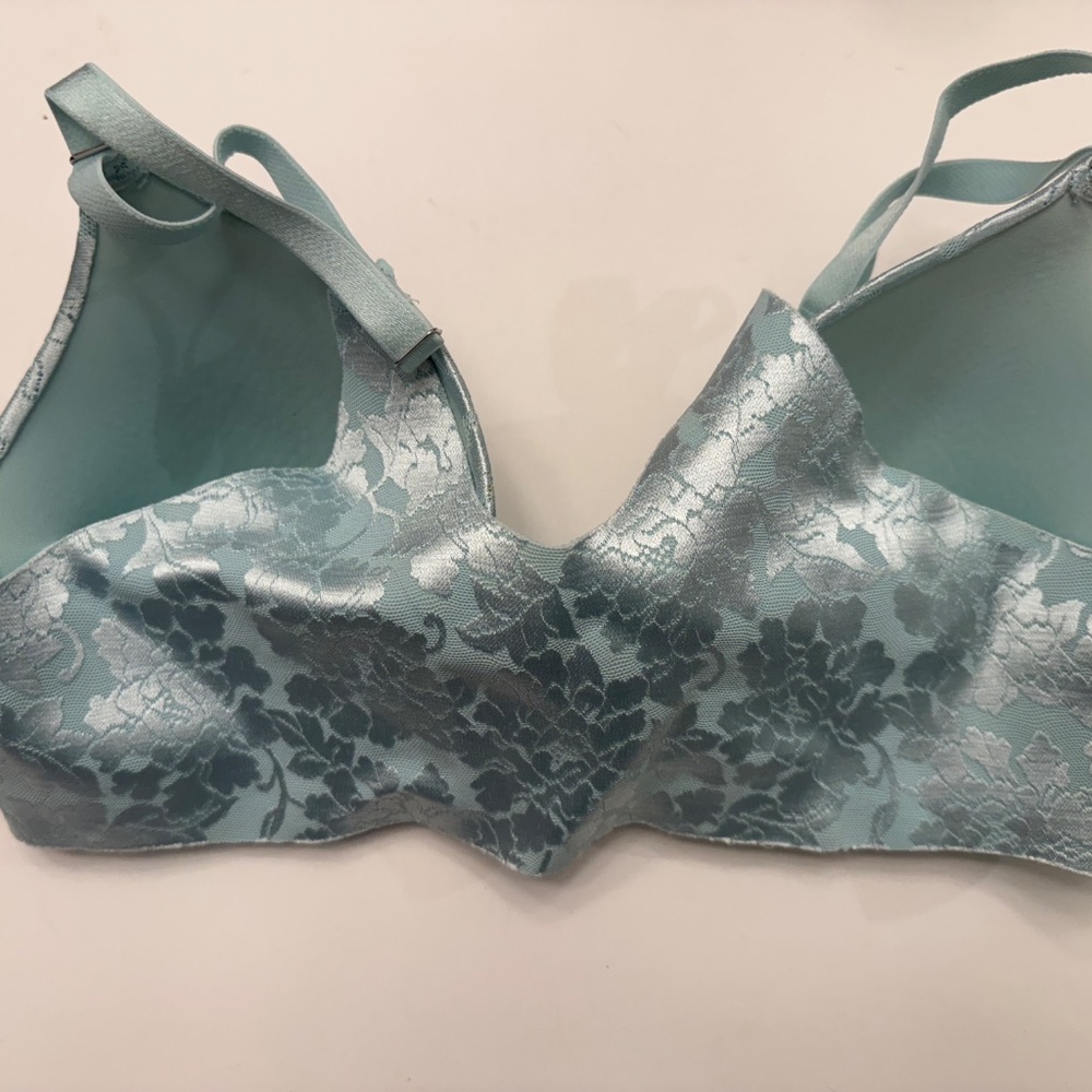 Soma Vanishing Back Full Coverage Front Close Lace 36C lt blue - Picture 2 of 5